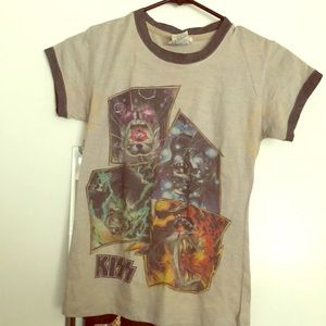Vintage KISS band shirt comic art ⚡️